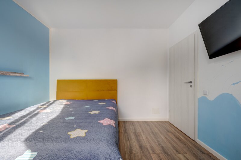 Militari, vila superba, mobilata, curte libera, doar 5 minute de Militari sau Chiajna